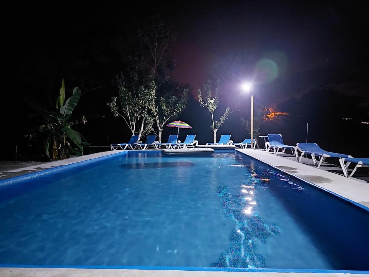Residencia Las Brisas Griegas Quepos Exterior foto