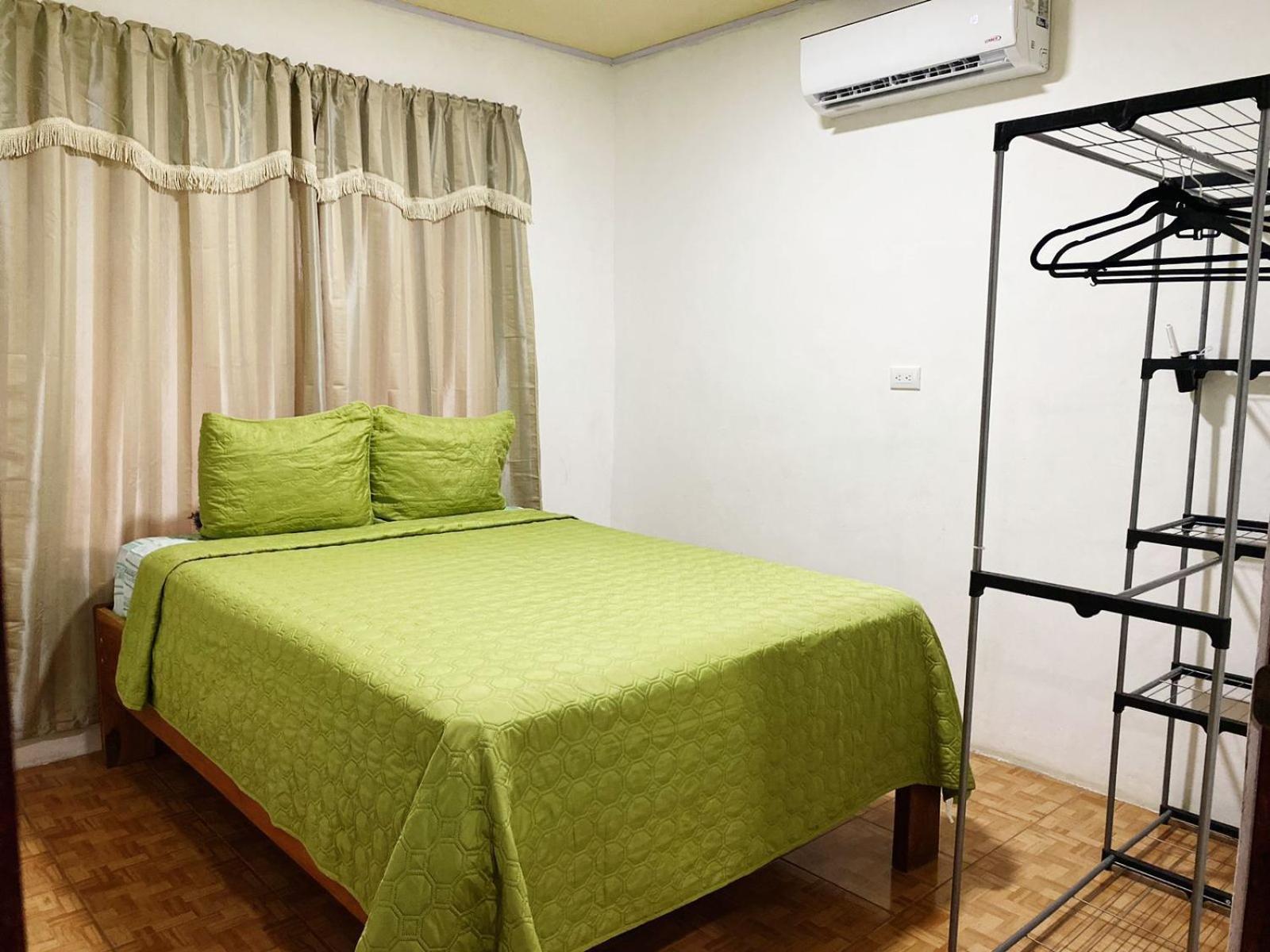 Residencia Las Brisas Griegas Quepos Exterior foto